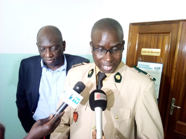 Médicaments interdits de vente: Le gros mensonge du colonel Dièye Médicaments interdits de vente: Le gros mensonge du colonel Dièye