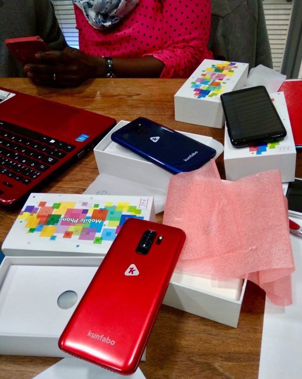 "Kunfabo", le smartphone conçu pour et par les africains