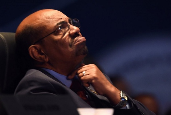 L'ex président Omar el-Béchir transféré dans une prison de Khartoum L'ex président Omar el-Béchir transféré dans une prison de Khartoum