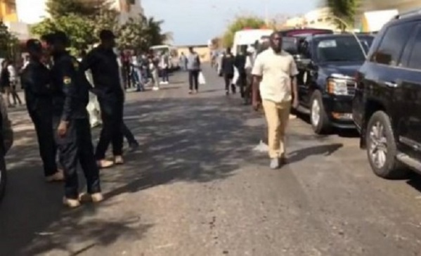 Mermoz: Des jeunes de l'Apr arrêtés devant le domicile privé du Président Mermoz: Des jeunes de l'Apr arrêtés devant le domicile privé du Président