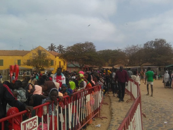 Fast track en panne à Gorée: Des visiteurs de la maison des esclaves refoulés à cause de... Fast track en panne à Gorée: Des visiteurs de la maison des esclaves refoulés à cause de...
