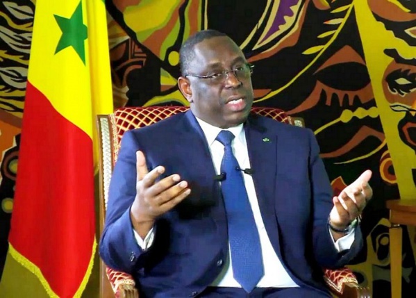 Macky Sall répond aux syndicalistes: «on n'a pas les moyens d'augmenter les salaires...» Macky Sall répond aux syndicalistes: «on n'a pas les moyens d'augmenter les salaires...»