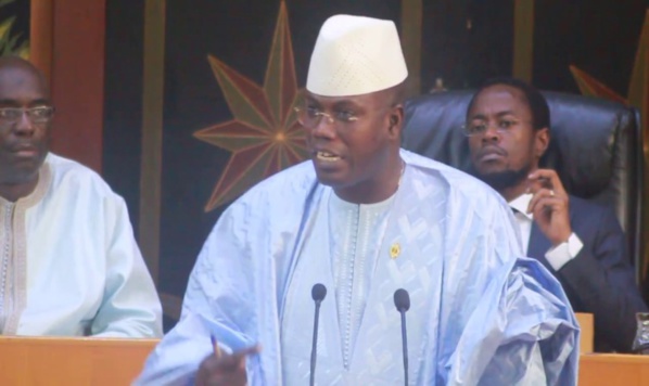 Cheikh Abdou Mbacké Dolly aux députés de Benno: « Macky Sall vous remis chacun 1 million FCFA » Cheikh Abdou Mbacké Dolly aux députés de Benno: « Macky Sall vous remis chacun 1 million FCFA »