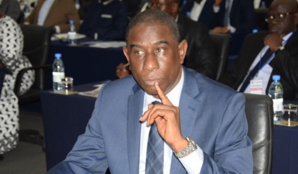 Le Conseil National du Laïcat tance le ministre de l'éducation nationale sur le port du voile: «Votre posture est révoltante et dangereuse  »