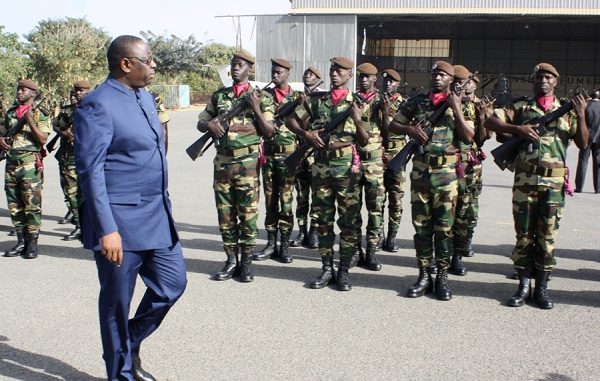 Décret fixant la hiérarchie Militaire: Macky Sall installe le malaise dans  l'armée 