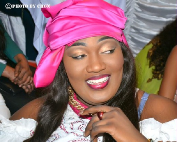 Bijou Ngoné: " Je tombe vite amoureuse..." Bijou Ngoné: " Je tombe vite amoureuse..."