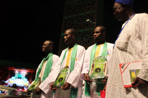 Les temps forts de la deuxième édition du concours annuel de calligraphie du Saint Coran(Images) Les temps forts de la deuxième édition du concours annuel de calligraphie du Saint Coran(Images)