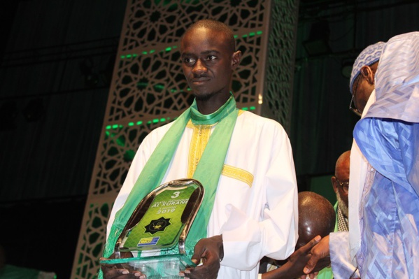 Les temps forts de la deuxième édition du concours annuel de calligraphie du Saint Coran(Images) Les temps forts de la deuxième édition du concours annuel de calligraphie du Saint Coran(Images)