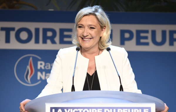 France: Marine Le Pen appelle à dissoudre l'Assemblée nationale