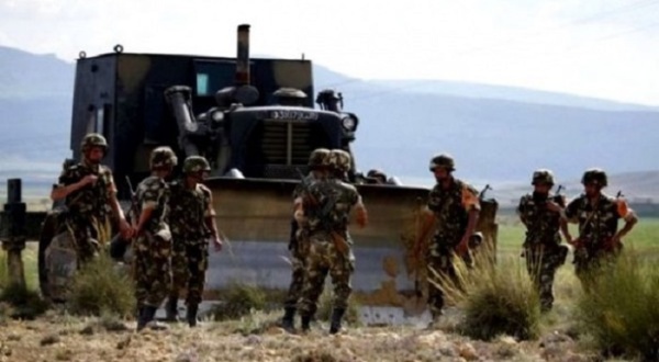 Algérie : inquiétudes après la découverte d’une importante cache d’armes Algérie : inquiétudes après la découverte d’une importante cache d’armes