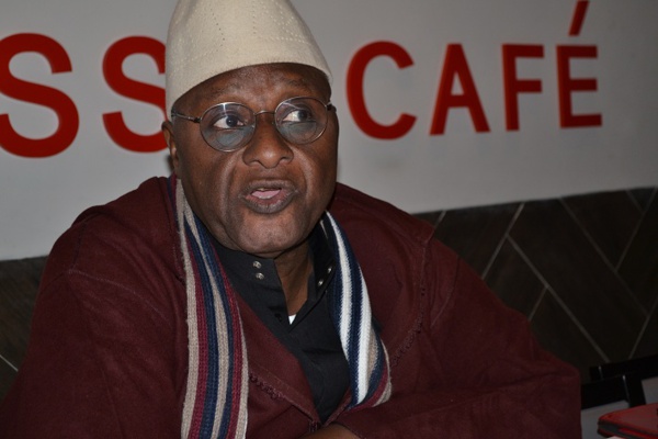 Daouda Faye dénonce la promotion des " retraités "
