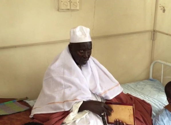 Mame Thierno Mbacké à MACKY: « N'accepte pas qu'on fasse de toi l'ennemi de Serigne Touba et des Mourides! » Mame Thierno Mbacké à MACKY: « N'accepte pas qu'on fasse de toi l'ennemi de Serigne Touba et des Mourides! »