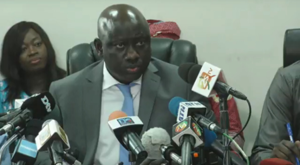 Le Procureur de la république reporte sa conférence de presse Le Procureur de la république reporte sa conférence de presse