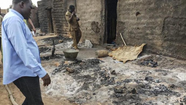 Mali: une quarantaine de morts dans deux attaques