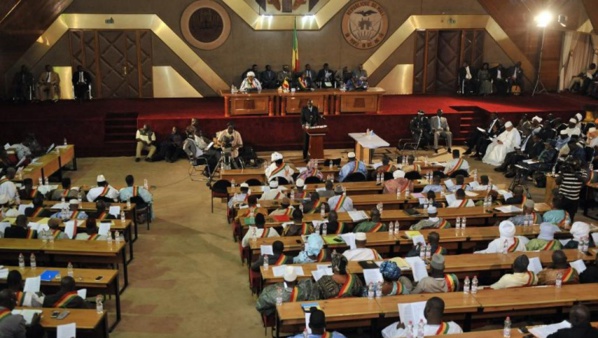 Mali: le mandat des députés prolongé jusqu’en mai 2020 Mali: le mandat des députés prolongé jusqu’en mai 2020