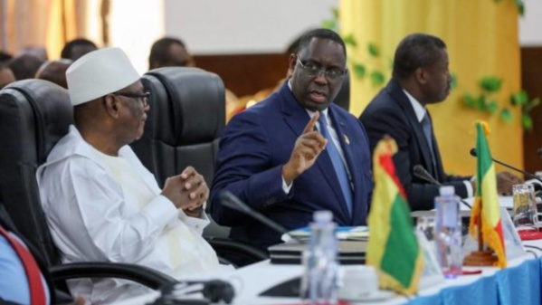 Monnaie unique : Macky Sall préfère le F CFA Monnaie unique : Macky Sall préfère le F CFA
