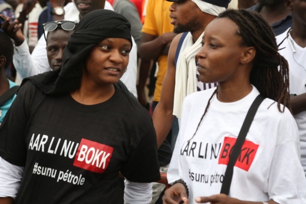 La plateforme Aar Li Nu Book répond à Macky: «C'est la corruption qui amène la violence »