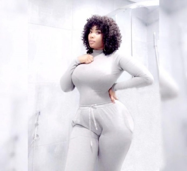  Encore des photos explosives de la jet-setteuse Amina Saleh