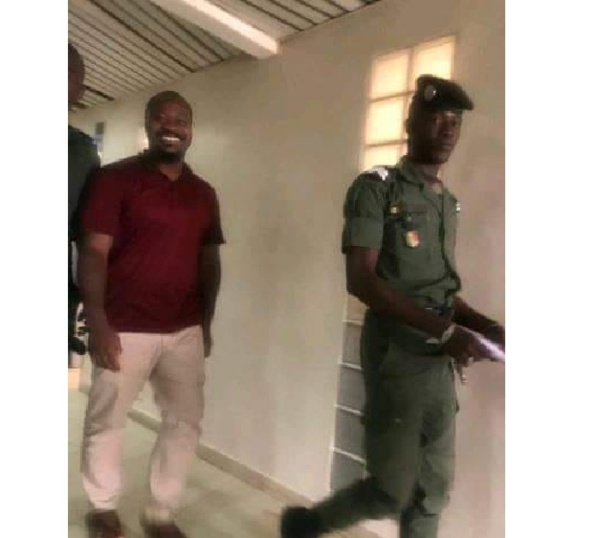 URGENT: Guy Marius Sagna finalement inculpé pour "fausse alerte au terrorisme" URGENT: Guy Marius Sagna finalement inculpé pour "fausse alerte au terrorisme"