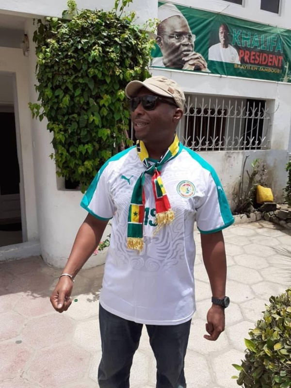 Barthélémy Dias sort ses moyens pour supporter les lions Barthélémy Dias sort ses moyens pour supporter les lions