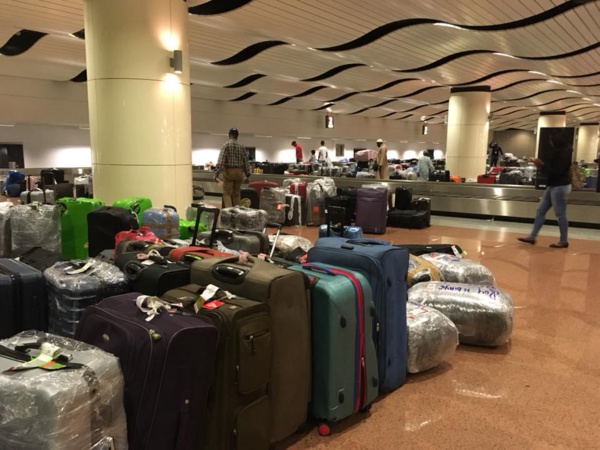 Aéroport Blaise Diagne : Les voleurs de bagages étaient des chauffeurs de... Aéroport Blaise Diagne : Les voleurs de bagages étaient des chauffeurs de...