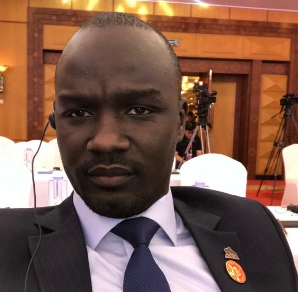 Moustapha DIAKHATE : Même si tu ne peux pas te taire, tu dois te taire !! (Pr Meissa Mahecor Diouf) Moustapha DIAKHATE : Même si tu ne peux pas te taire, tu dois te taire !! (Pr Meissa Mahecor Diouf)