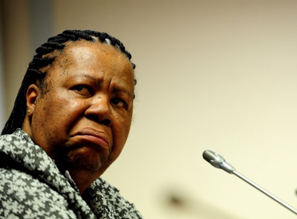 Naledi Pandor: « De nombreux Nigérians en Afrique du Sud sont des trafiquants de drogue et d’êtres humains» Naledi Pandor: « De nombreux Nigérians en Afrique du Sud sont des trafiquants de drogue et d’êtres humains»