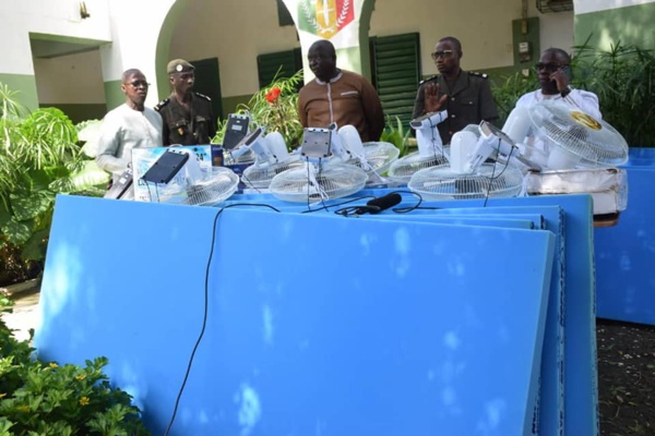  Ziguinchor: Seydou Sané offre 15 matelas, 20 ventilateurs, 02 postes téléviseurs... aux détenus 