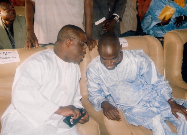 "Réunion d'urgence": Que mijote l'Union des jeunesse centristes ? "Réunion d'urgence": Que mijote l'Union des jeunesse centristes ?