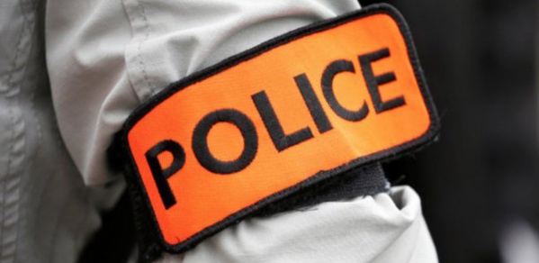 Un faux agent de la Dic arrêté Un faux agent de la Dic arrêté