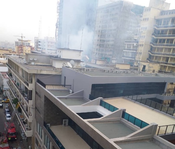 Dernière minute: Incendie au bâtiment du Trésor public de Dakar Dernière minute: Incendie au bâtiment du Trésor public de Dakar