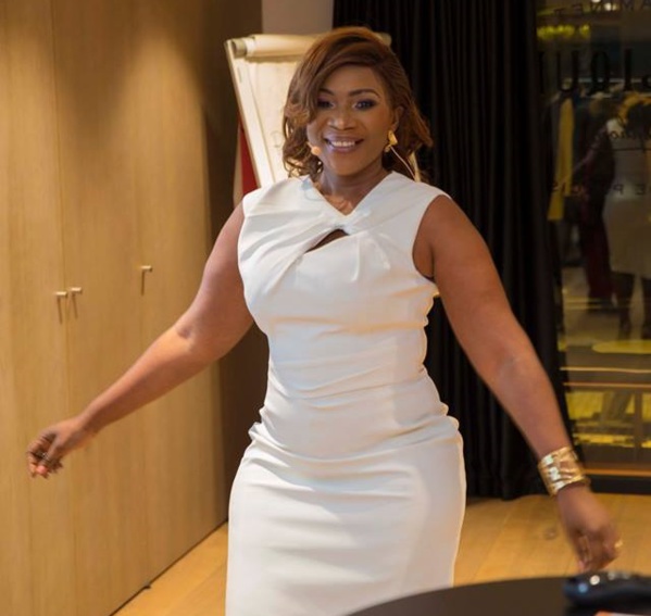 Lady Sonia, la Congolaise qui "coache" un million de personnes sur le Web