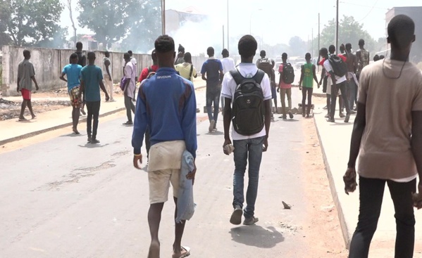 Ziguinchor : Le Saes oriente dans la rue les 3000 nouveaux étudiants de " Macky family "