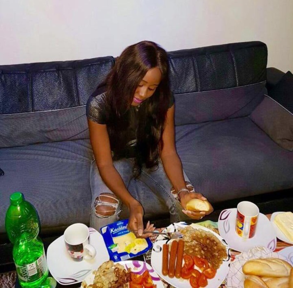 Queen Biz solde ses comptes: "Je ne suis pas une adepte de la vadrouille" Queen Biz solde ses comptes: "Je ne suis pas une adepte de la vadrouille"