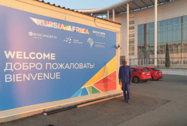 Exclusif: Thierno LO dans son savoir-faire : "l'intermédiation" au service du Sénégal. (images) Exclusif: Thierno LO dans son savoir-faire : "l'intermédiation" au service du Sénégal. (images)