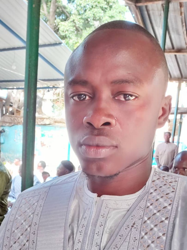 Fallou Dionne à Macky Sall: "l'APR Dakar va très mal et des mesures idoines devront être prises..." Fallou Dionne à Macky Sall: "l'APR Dakar va très mal et des mesures idoines devront être prises..."