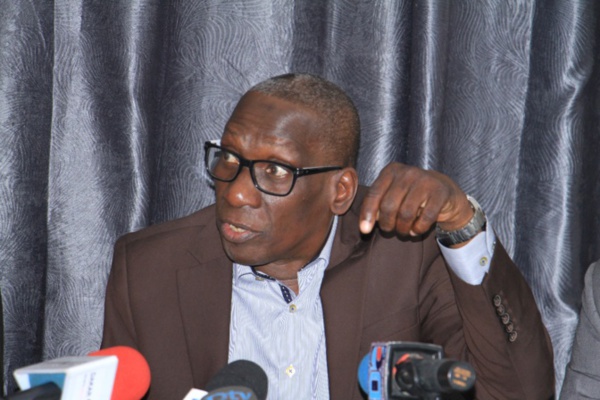Impôts des députés : Mamadou Diop Decroix dément Sonko
