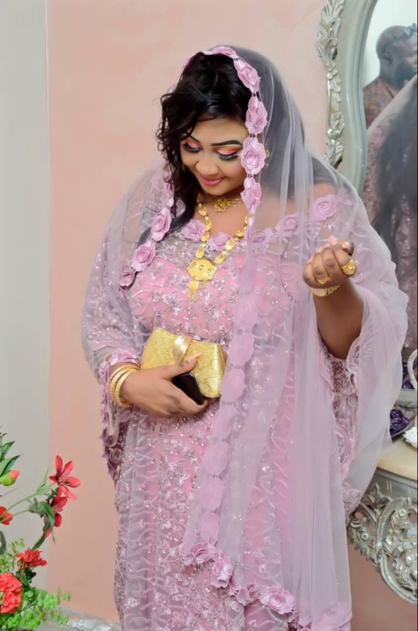 Ndiaya Sylla, la nouvelle épouse de Serigne Modou Kara Ndiaya Sylla, la nouvelle épouse de Serigne Modou Kara