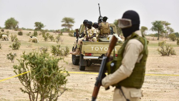 Niger : Plus de 70 soldats morts dans une attaque contre un camp militaire Niger : Plus de 70 soldats morts dans une attaque contre un camp militaire