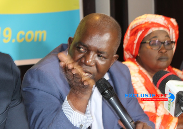 Oumar Sarr sur RFI: « Le PDS est un peu perdu dans les vagues. Karim Wade manipule son père... » Oumar Sarr sur RFI: « Le PDS est un peu perdu dans les vagues. Karim Wade manipule son père... »