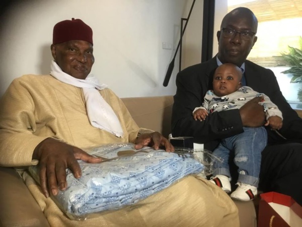 Photos : Jules Ndéné baptise son fils au nom d’Abdoulaye Wade Ndiaye Photos : Jules Ndéné baptise son fils au nom d’Abdoulaye Wade Ndiaye