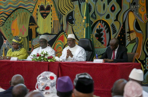 Macky Sall convoque le dialogue national ce jeudi Macky Sall convoque le dialogue national ce jeudi