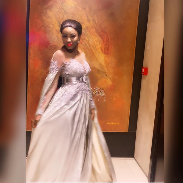 Queen Biz: "Un réveil dans la grâce" Queen Biz: "Un réveil dans la grâce"