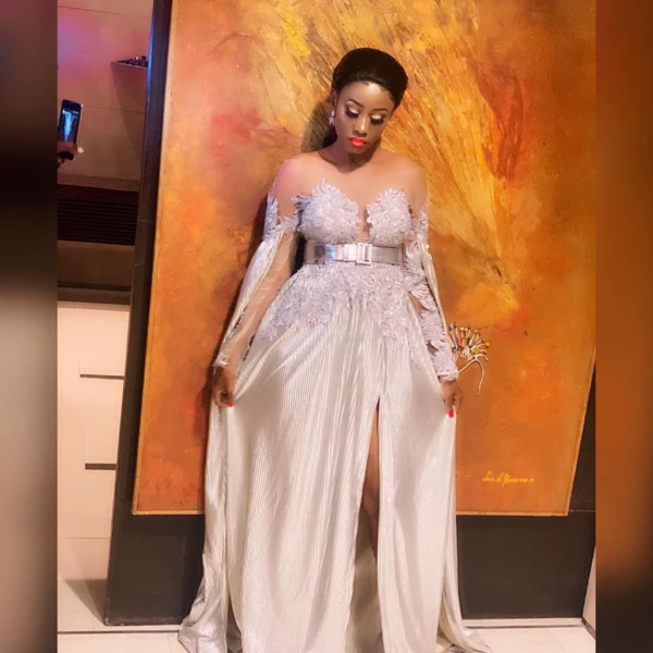 Queen Biz: "Un réveil dans la grâce" Queen Biz: "Un réveil dans la grâce"