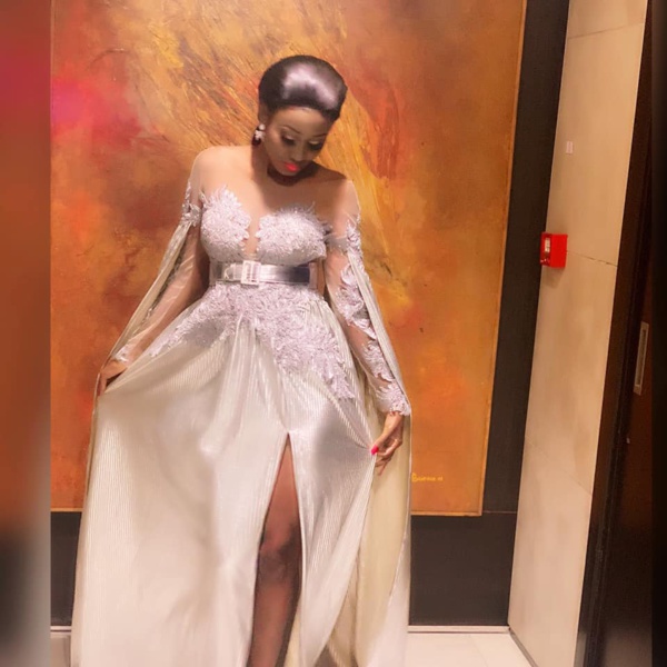 Queen Biz: "Un réveil dans la grâce" Queen Biz: "Un réveil dans la grâce"