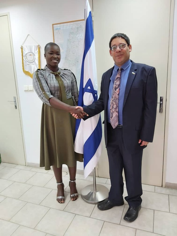 Dieynaba Goudiaby reçue par l'ambassadeur d’Israël au Sénégal Dieynaba Goudiaby reçue par l'ambassadeur d’Israël au Sénégal