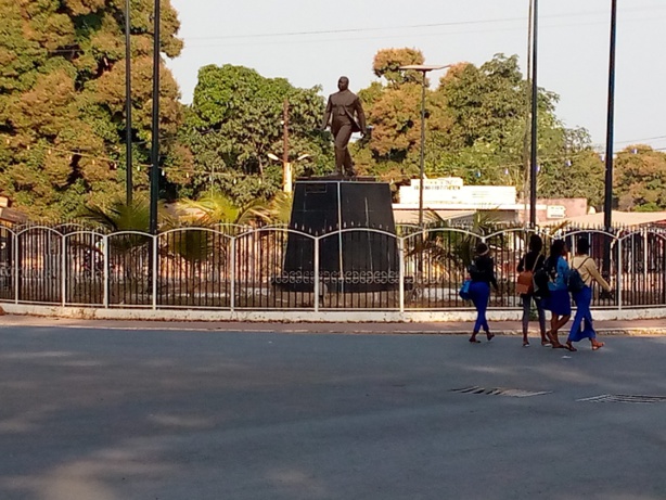 Bignona: une dame se donne la mort par... Bignona: une dame se donne la mort par...