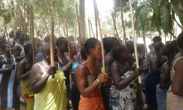 Les images exclusives: L'arrivée de Guy Marius Sagna dans son village et dans une pure tradition bayotte Les images exclusives: L'arrivée de Guy Marius Sagna dans son village et dans une pure tradition bayotte