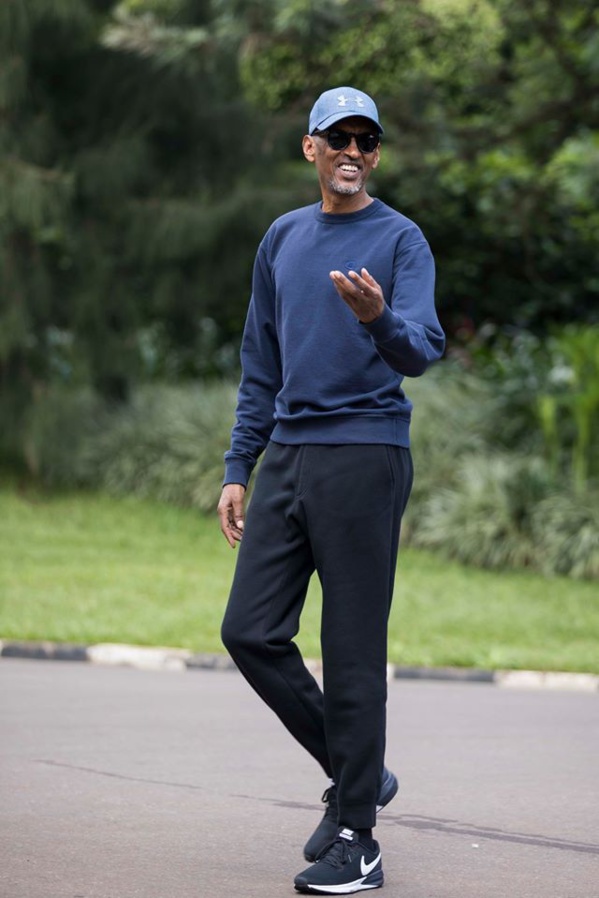 Rwanda: Kagame et son épouse se promènent tranquillement Rwanda: Kagame et son épouse se promènent tranquillement
