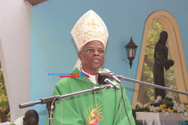 Mgr Jean Pierre Bassène: 